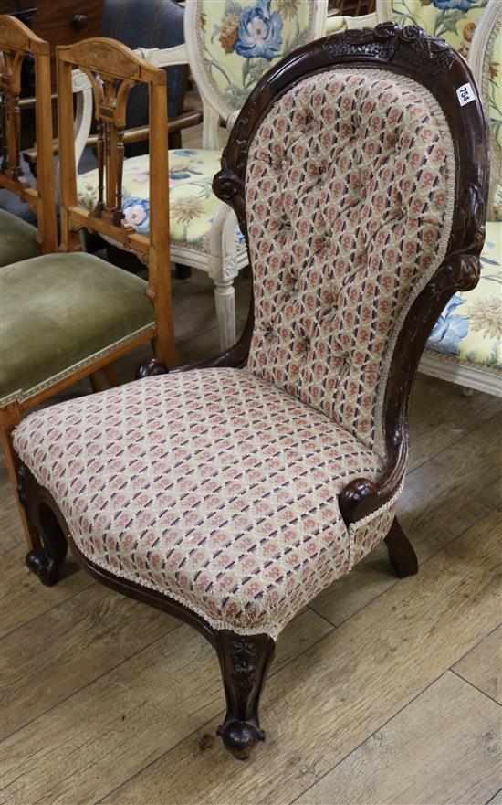 A Victorian button back nursing chair